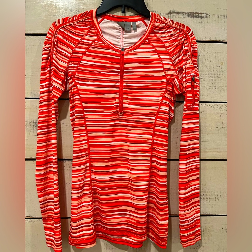 Athleta Pacifica rashguard 1/4 zip - Small Tall